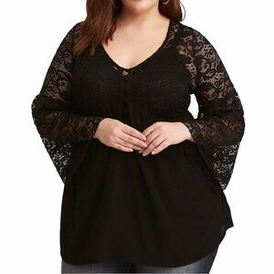 Torrid Size 2 Lace Bell Sleeve Babydoll Gothic Top